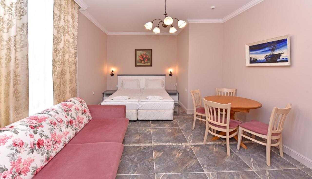 Sirena Palace Family Hotel Obzor Dış mekan fotoğraf