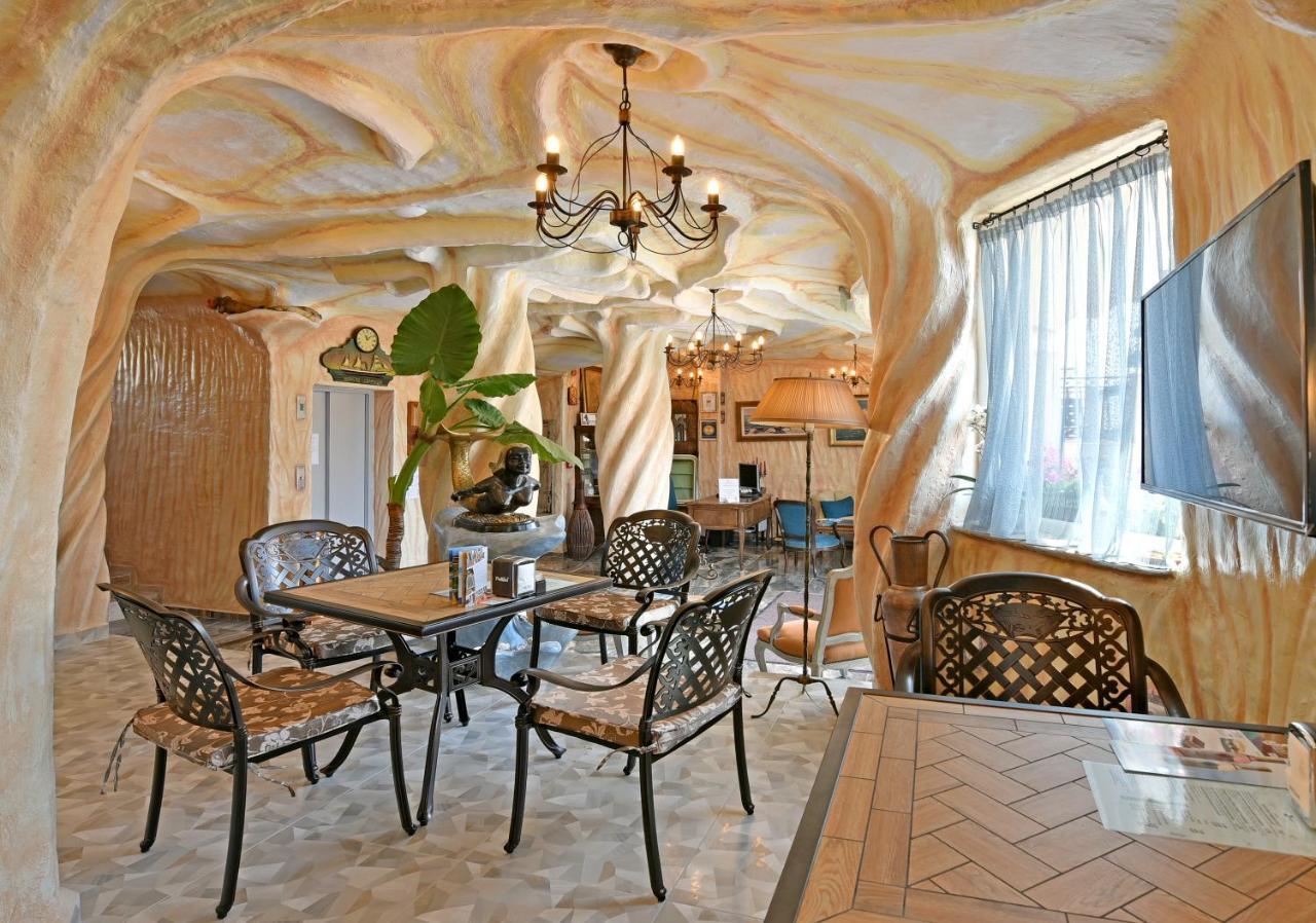 Sirena Palace Family Hotel Obzor Dış mekan fotoğraf