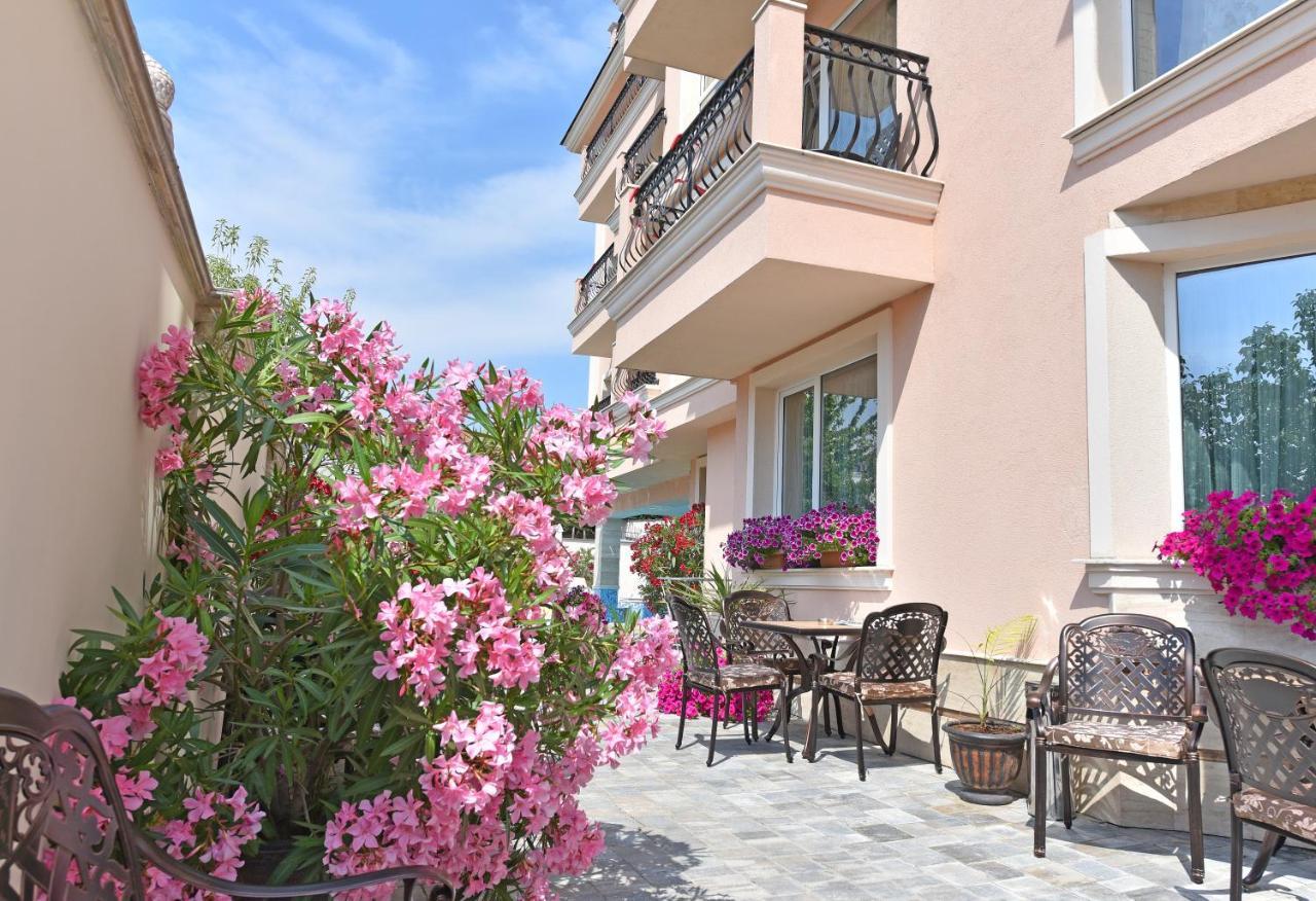Sirena Palace Family Hotel Obzor Dış mekan fotoğraf