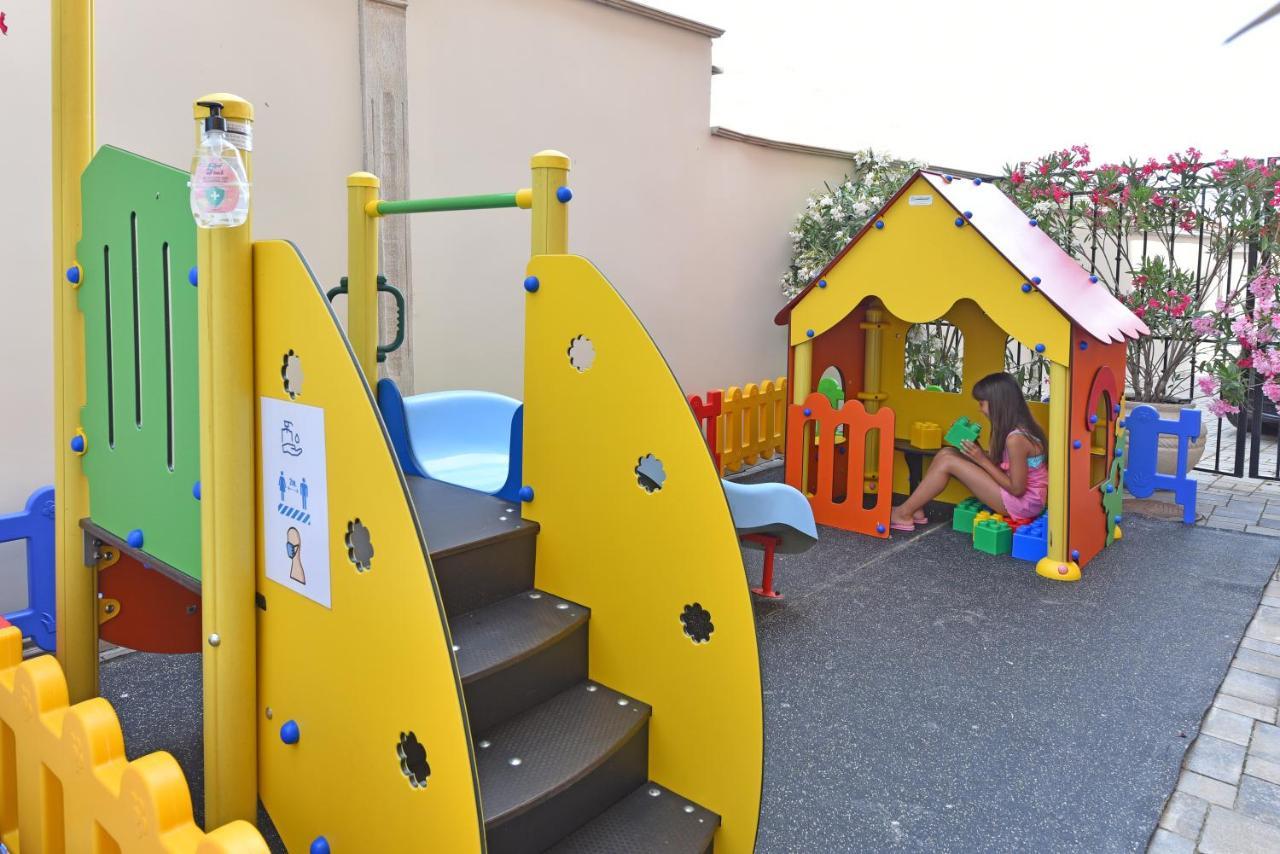 Sirena Palace Family Hotel Obzor Dış mekan fotoğraf