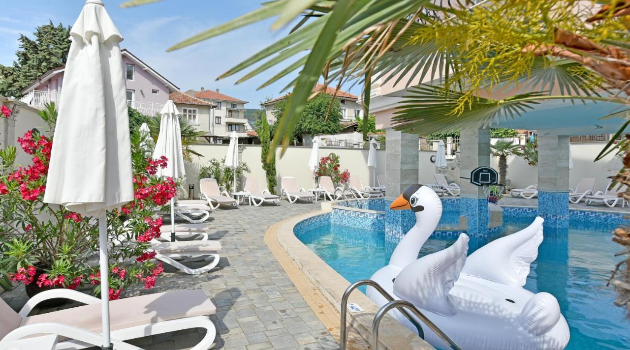 Sirena Palace Family Hotel Obzor Dış mekan fotoğraf