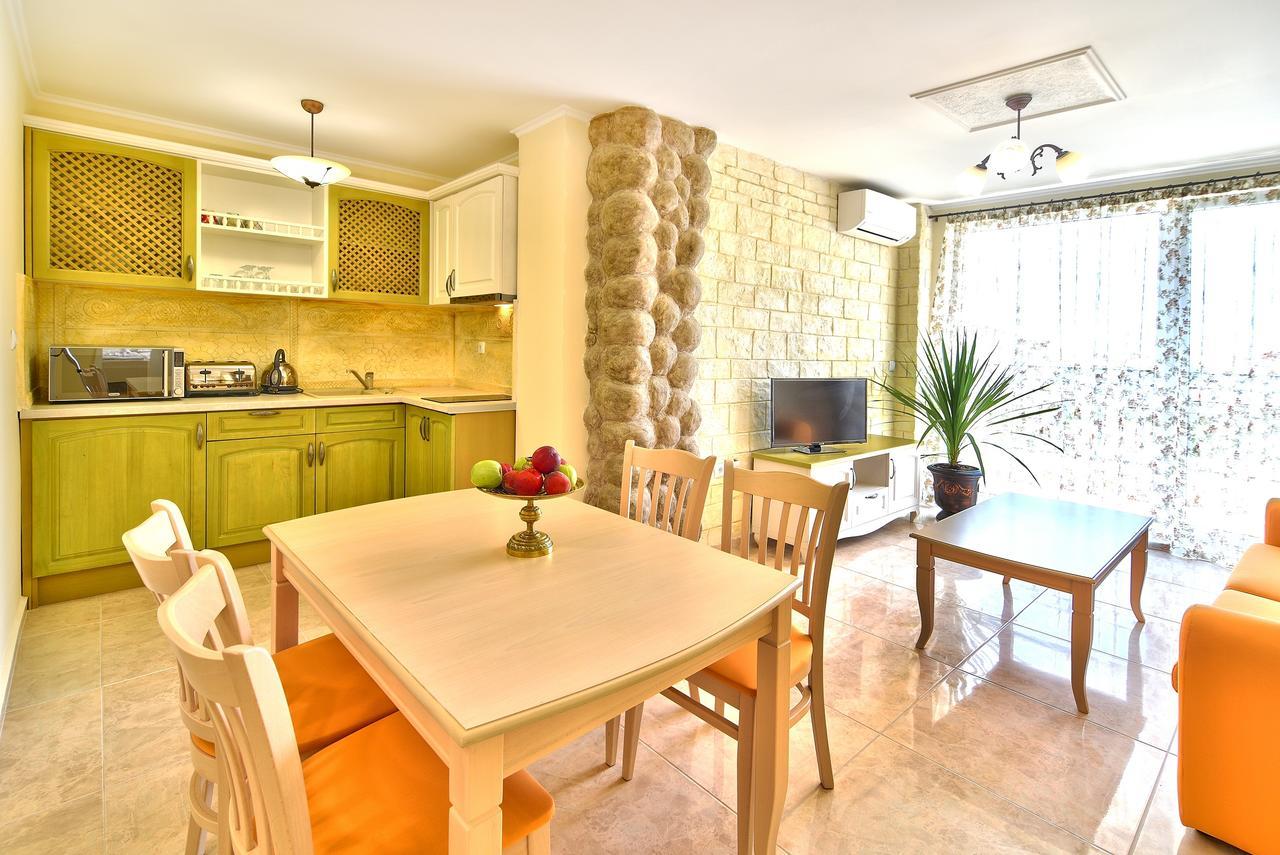 Sirena Palace Family Hotel Obzor Dış mekan fotoğraf