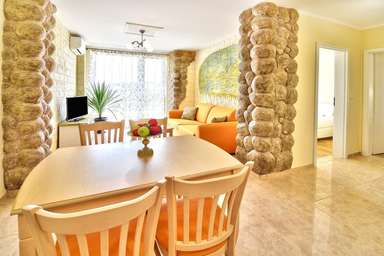 Sirena Palace Family Hotel Obzor Dış mekan fotoğraf