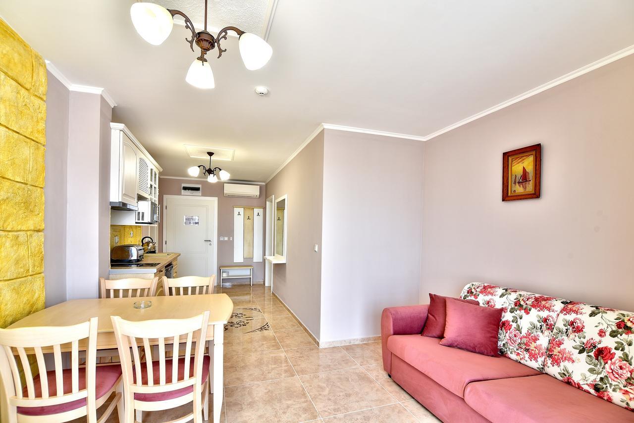 Sirena Palace Family Hotel Obzor Dış mekan fotoğraf