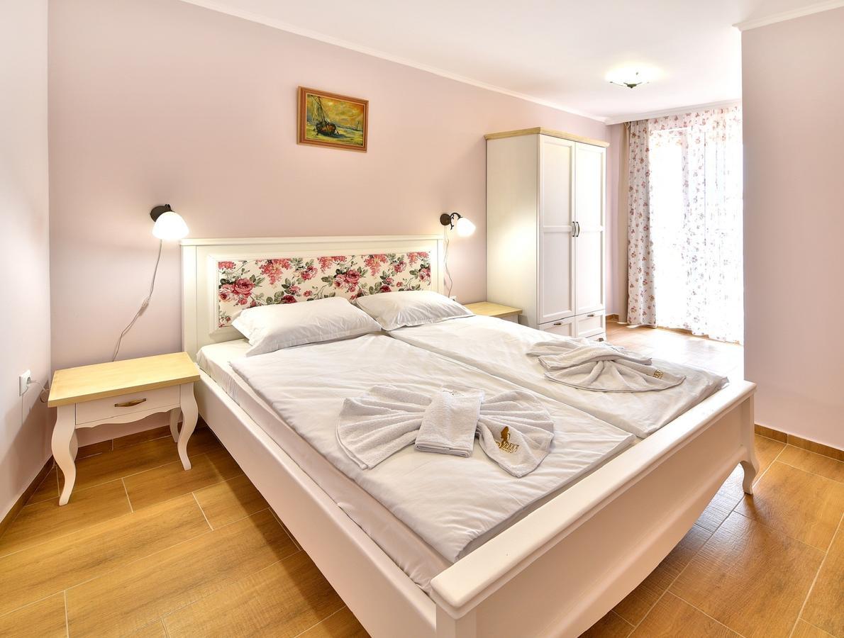 Sirena Palace Family Hotel Obzor Dış mekan fotoğraf