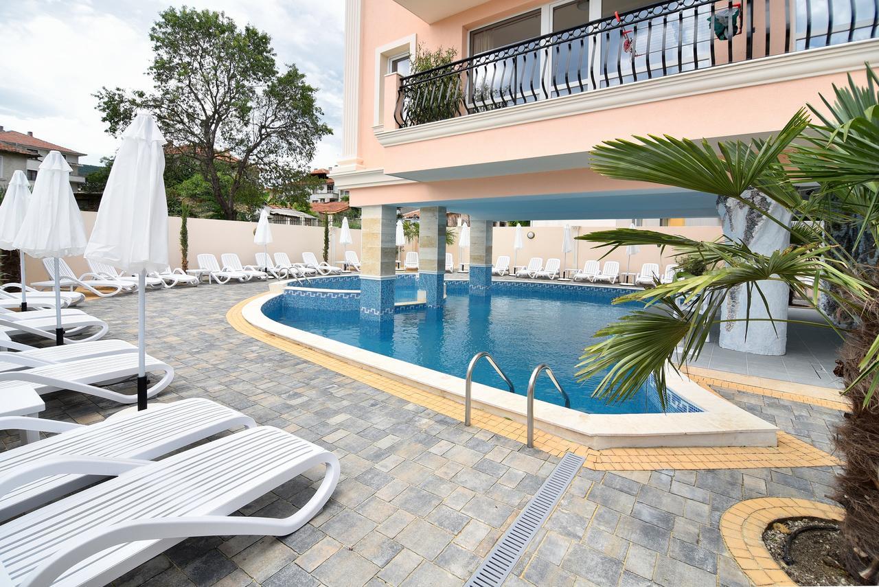 Sirena Palace Family Hotel Obzor Dış mekan fotoğraf