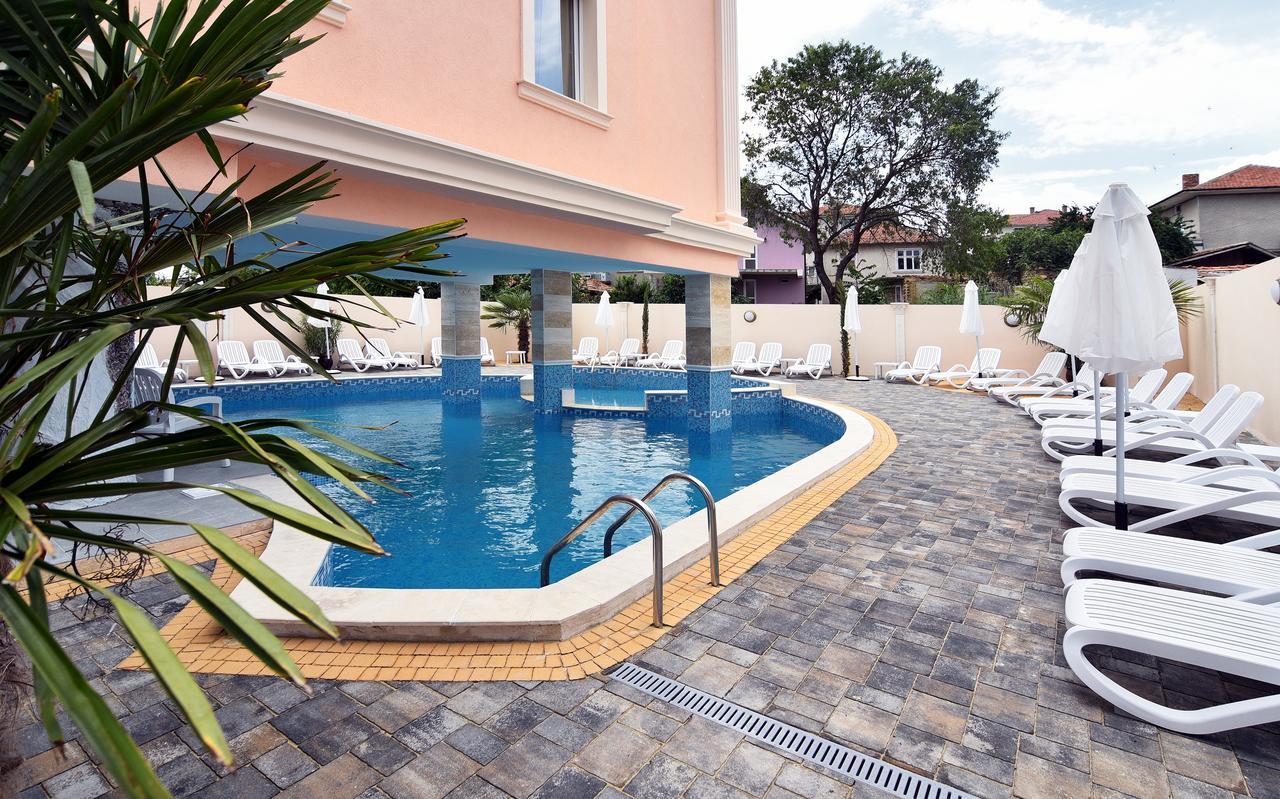 Sirena Palace Family Hotel Obzor Dış mekan fotoğraf