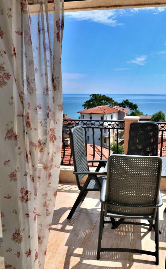 Sirena Palace Family Hotel Obzor Dış mekan fotoğraf